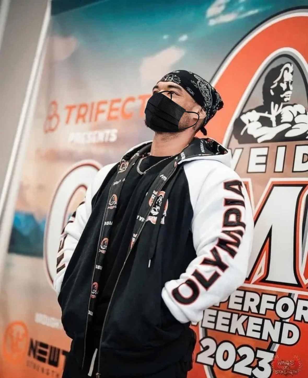 2017 MR. Olympia Embroidered Hoodie Sweater (US, Alpha, X-Large, Large, Regular, Short, 2023-black and white)